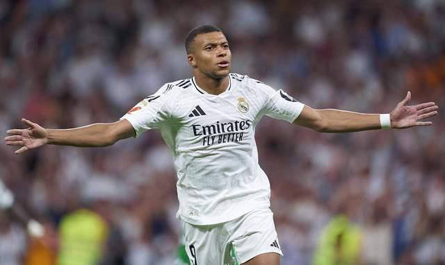 巴萨VS埃尔切:新星亚马尔的困境与挑战